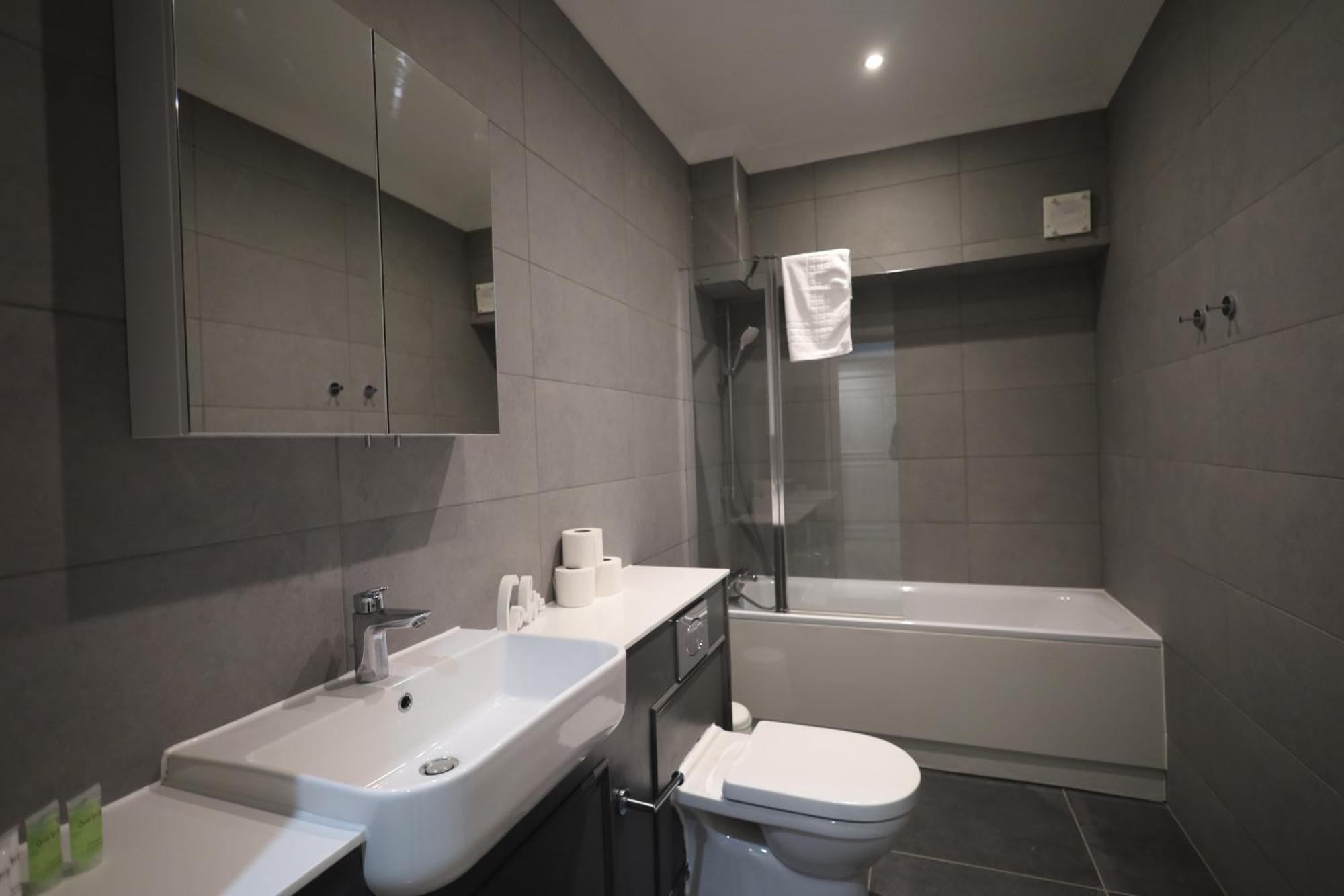 Lovely 3Br Garden Apartment L Abbey Road, Londra Exterior foto